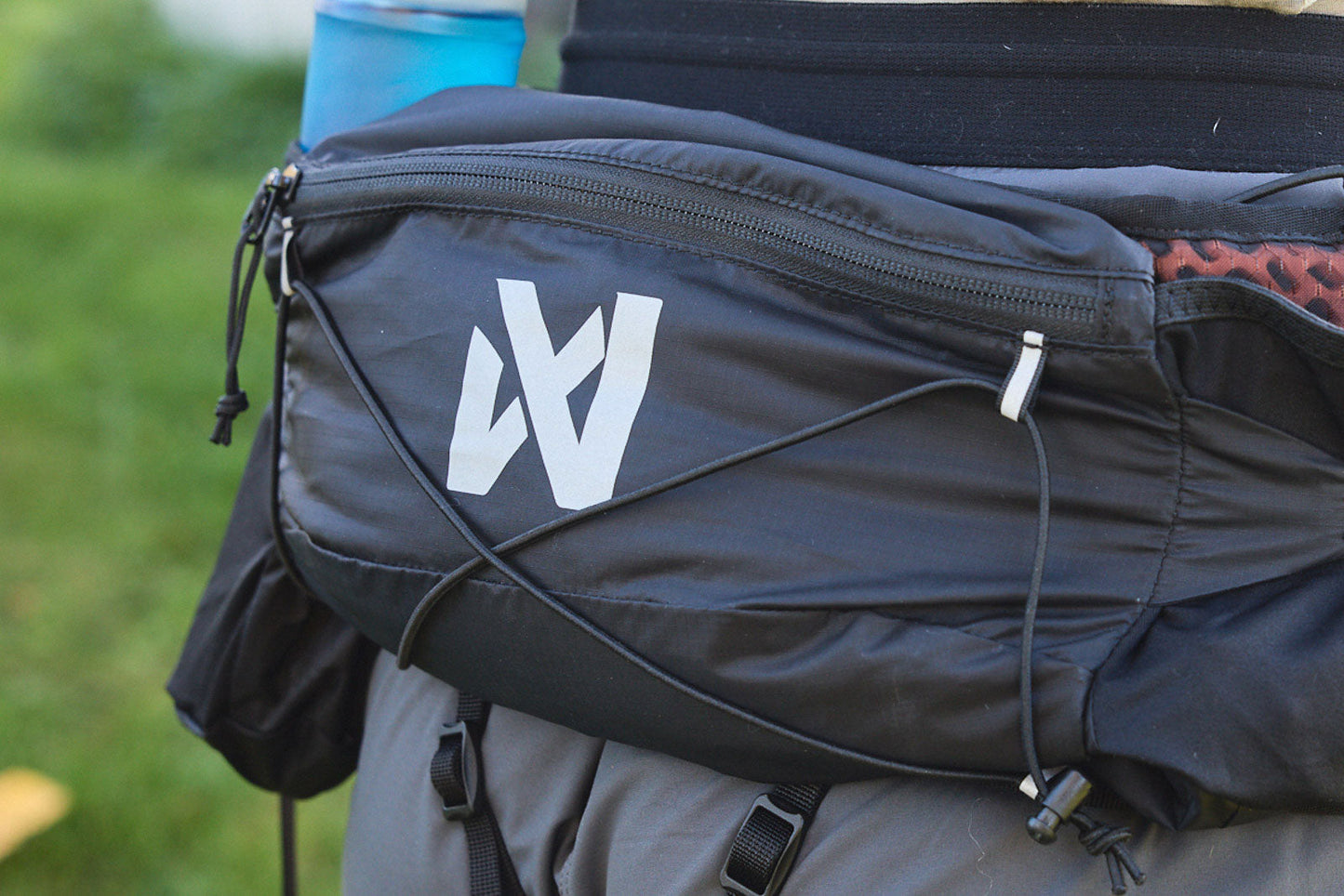 Non-stop dogwear Trail light Belt – Cinturón Multifuncional para Trail Running, Canicross y Trekking con Perros