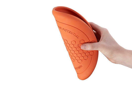 Frisbee Dog flying disc Non-stop dogwear doblado por una mano