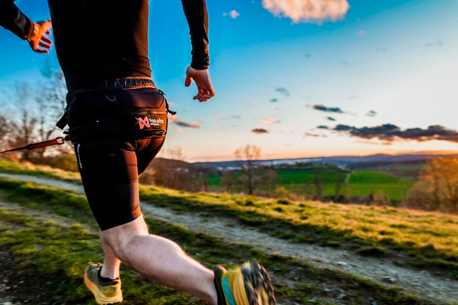 Corriendo canicross con el CaniX Belt 2.0 Non-stop dogwear