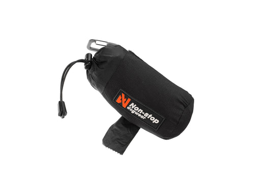 Dispensador de bolsas de cacas Non-stop dogwear.