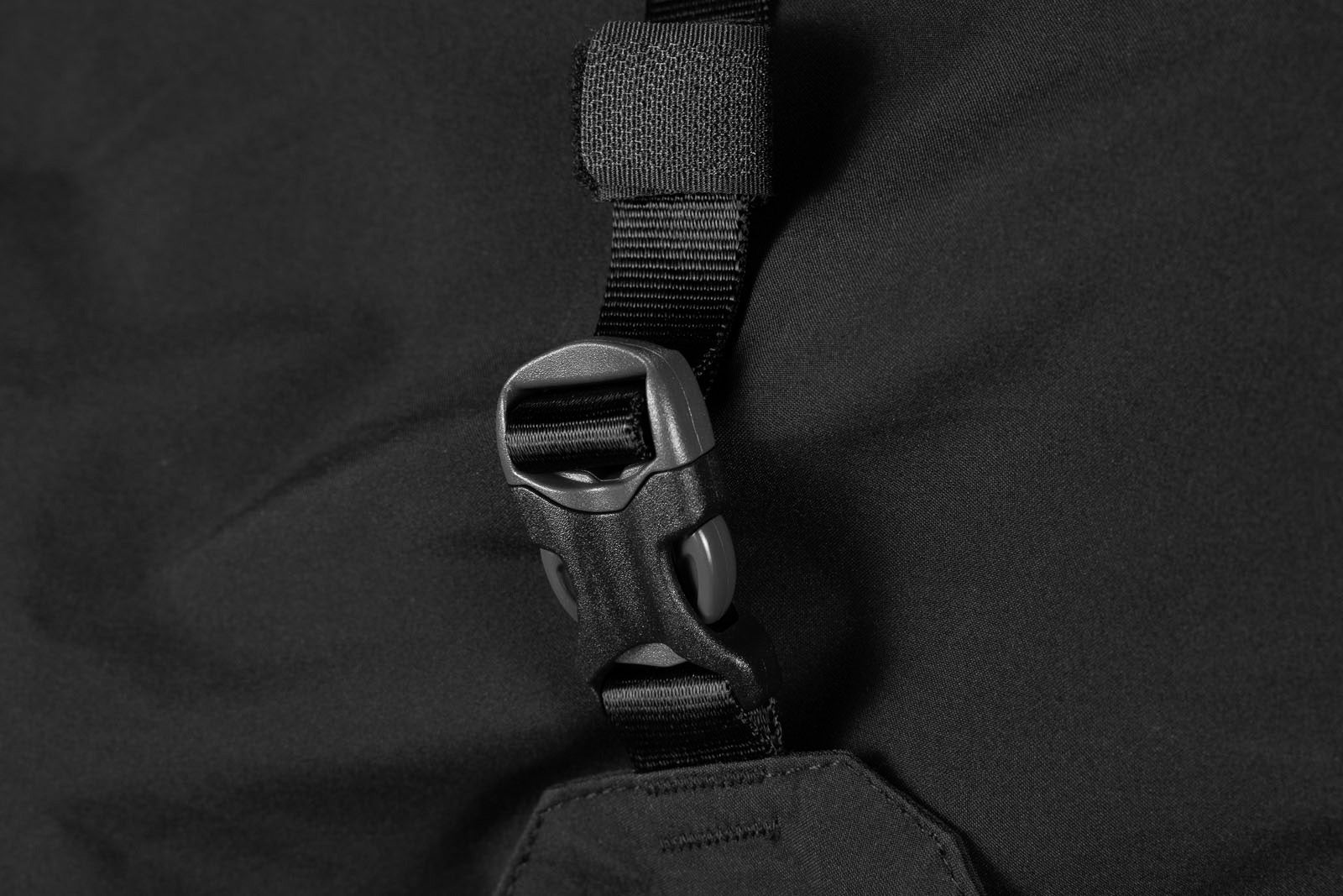 Non-stop dogwear Fjord raincoat cierre duraflex